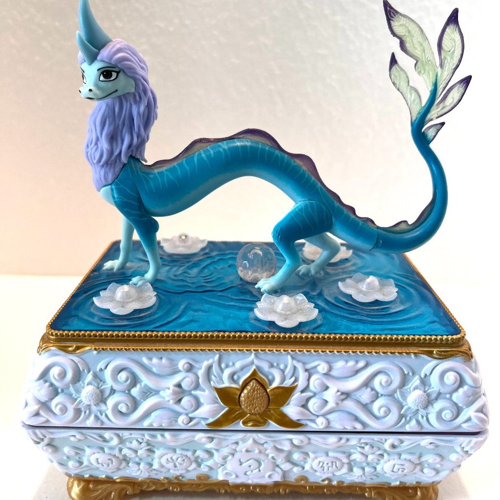 Sisu -Jewelry Box - Ray & the Last Dragon - Disney - Music Light Show